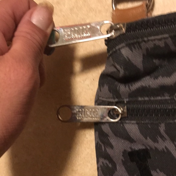 “Pink” messenger bag! - Picture 3 of 9